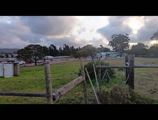 LAND FOR SALE IN ALBERTINIA